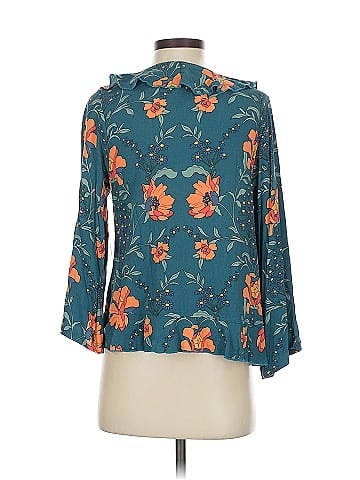 O'Neill 3/4 Sleeve Blouse (view 2)