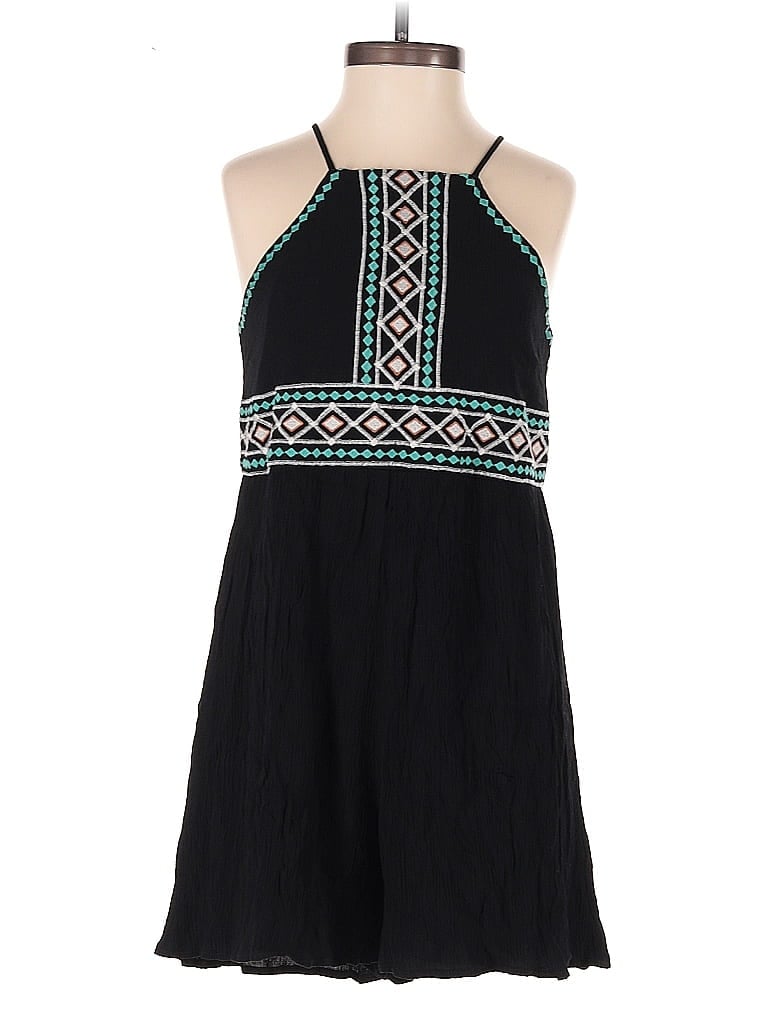 Pre-owned Xhilaration Romper In Black