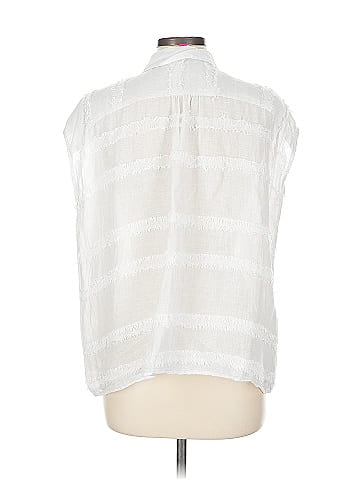 Vince Camuto Sleeveless Button-Down Shirt (view 2)