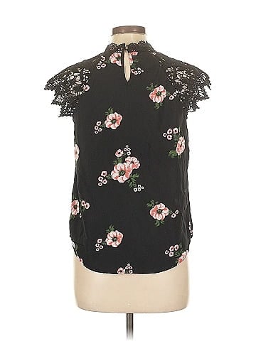 No Boundaries Sleeveless Blouse (view 2)
