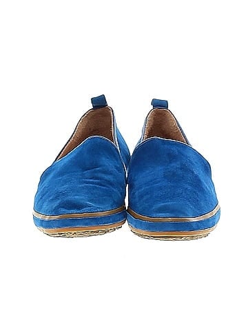 Unbranded Flats (view 2)