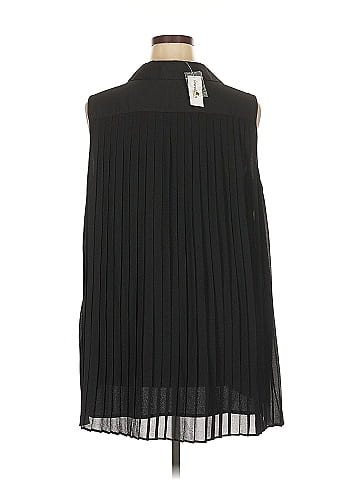 Roz & Ali Sleeveless Blouse (view 2)