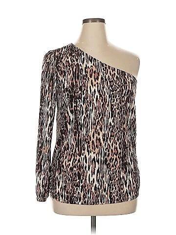 Maurices Long Sleeve T-Shirt (view 1)
