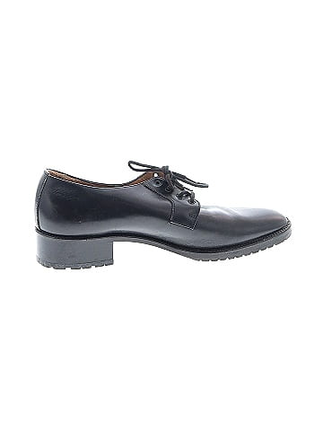 Coach Flats (view 1)