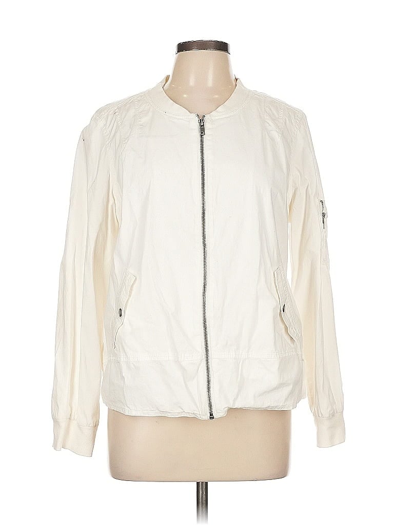 Click to view more detailed imagery on our partner's website Pre-owned Style & Co Jacket In White