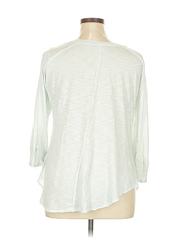 Maurices 3/4 Sleeve Top (view 2)