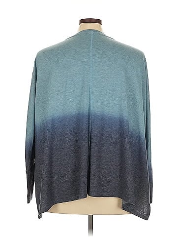 LIVI Active Pullover Sweater (view 2)