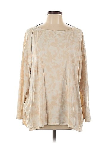 Lululemon Athletica Long Sleeve T-Shirt (view 1)