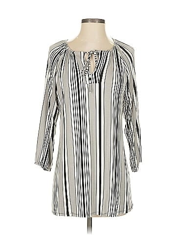 Lularoe 3/4 Sleeve Blouse (view 1)