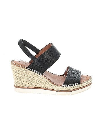 Gentle Souls by Kenneth Cole Wedges (view 1)
