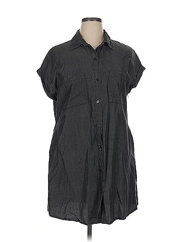 Zilcremo Short Sleeve Button-Down Shirt (view 1)