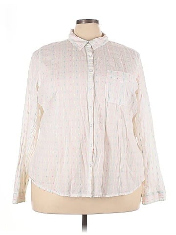 Maurices Long Sleeve Button-Down Shirt (view 1)