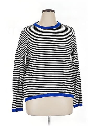 Zesica Pullover Sweater (view 1)