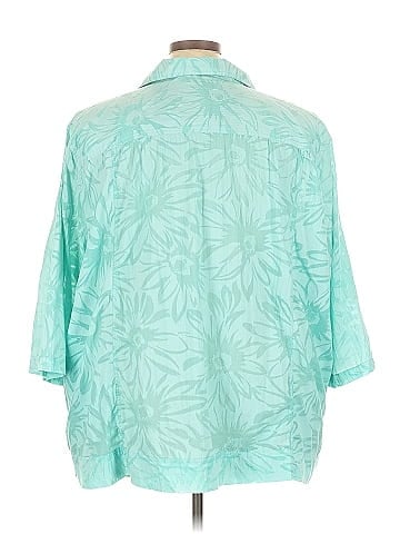 Liz & Me 3/4 Sleeve Button-Down Shirt (view 2)