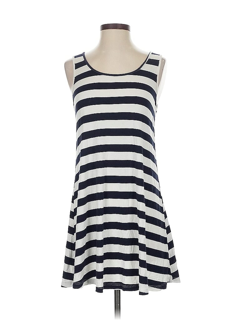 Click to view more detailed imagery on our partner's website Pre-owned Comfy Usa Casual Dress In White