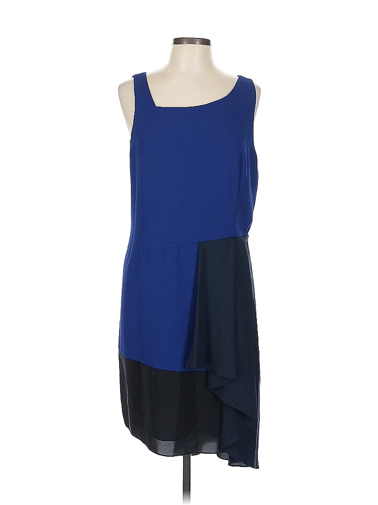 Click to view more detailed imagery on our partner's website Pre-owned Bcbgmaxazria Casual Dress In Blue