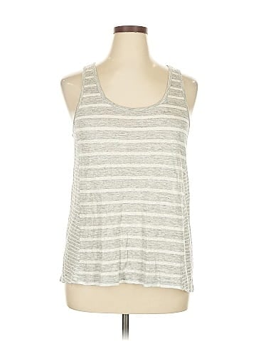 Vince. Tank Top (view 1)