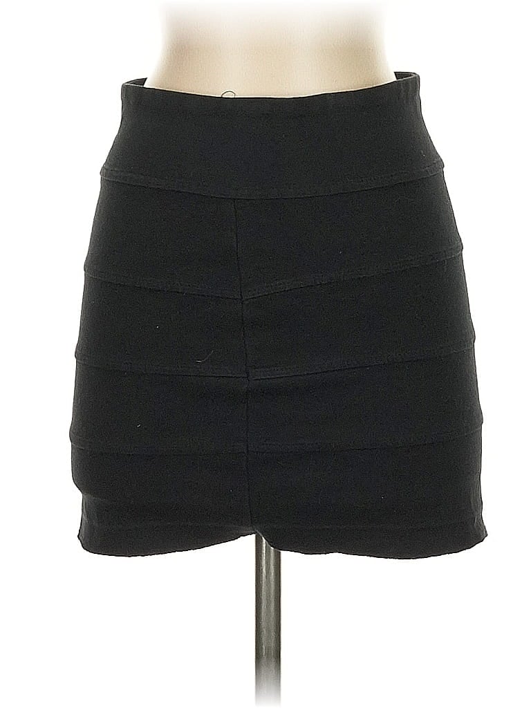 Pre-owned Aéropostale Casual Skirt In Black