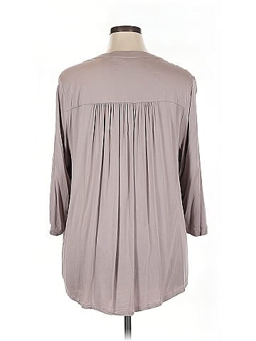Lisa Rinna 3/4 Sleeve T-Shirt (view 2)