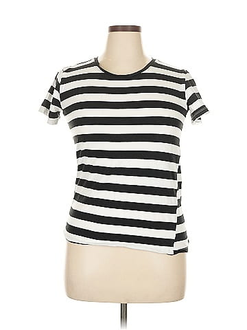 Stradivarius Short Sleeve T-Shirt (view 1)