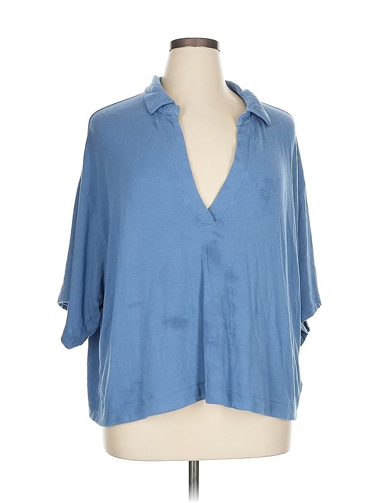 Click to view more detailed imagery on our partner's website Pre-owned Athleta 3/4 Sleeve T-shirt In Blue