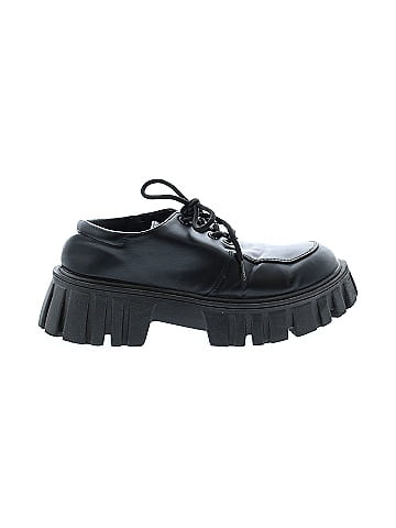 Unbranded Flats (view 1)