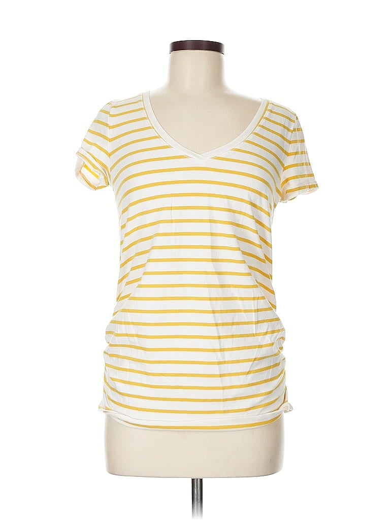 Pre-owned Old Navy Short Sleeve T-shirt In Yellow