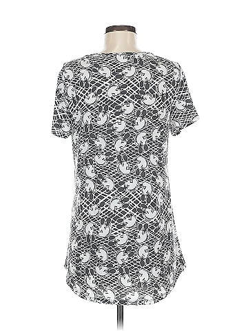 Lularoe Short Sleeve T-Shirt (view 2)