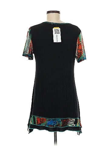 Assorted Brands Vibrant Artistic Abstract Print Tee (view 2)