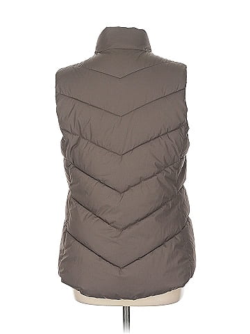 Gap Outlet Vest (view 2)