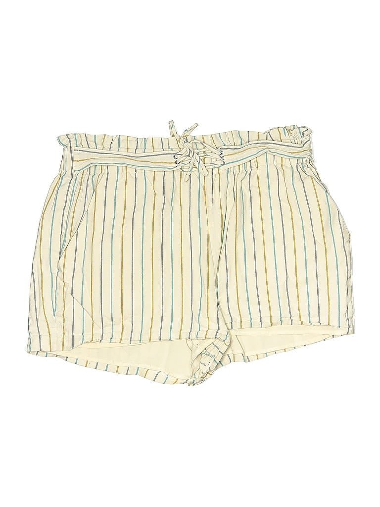 Pre-owned Bcbgeneration Shorts In White