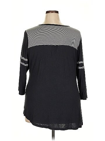 Maurices 3/4 Sleeve T-Shirt (view 2)