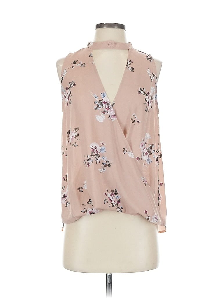 Click to view more detailed imagery on our partner's website Pre-owned Lush Sleeveless Blouse In Pink