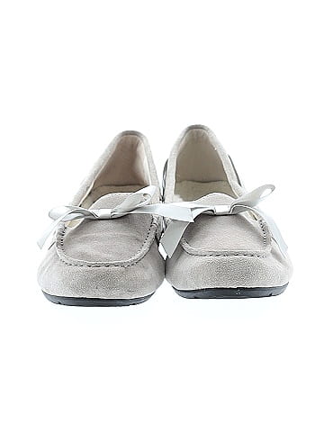 Vionic Flats (view 2)