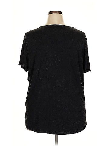 Maurices Short Sleeve T-Shirt (view 2)