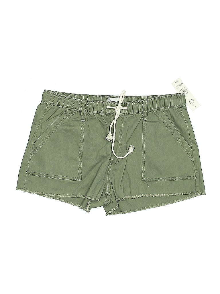 No Boundaries Khaki Shorts In Green
