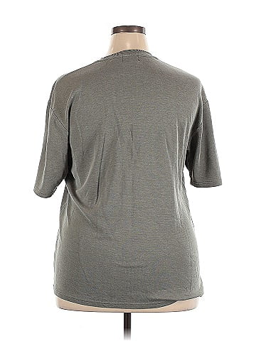 Liz Claiborne Short Sleeve T-Shirt (view 2)