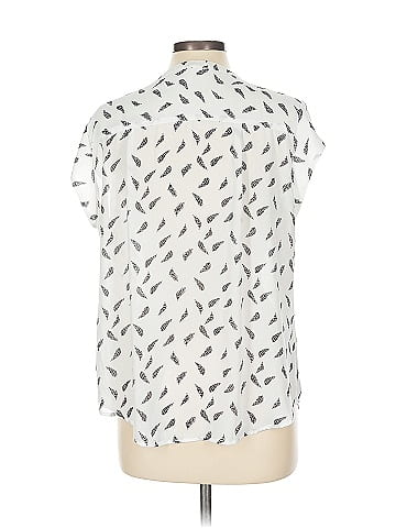 Fun2Fun Short Sleeve Blouse (view 2)