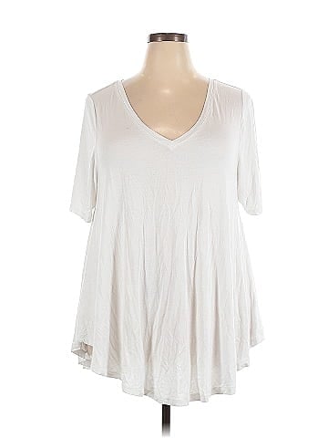 Lane Bryant Short Sleeve T-Shirt (view 1)