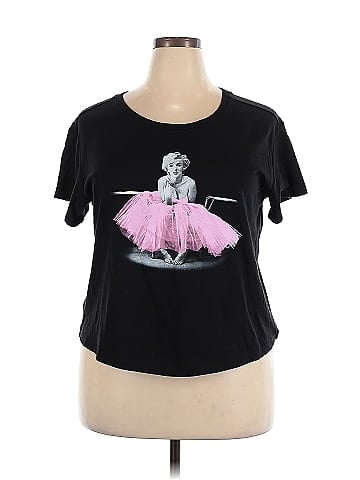 Torrid Short Sleeve T-Shirt (view 1)