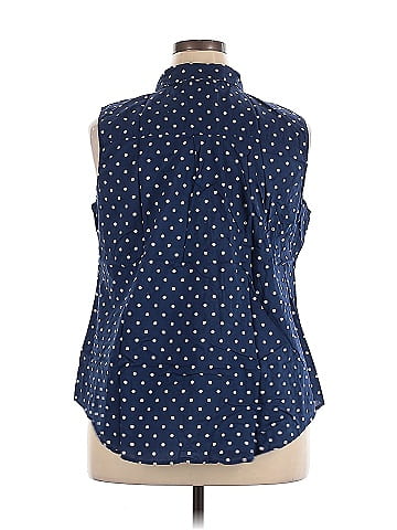 St. John's Bay Sleeveless Button-Down Shirt (view 2)