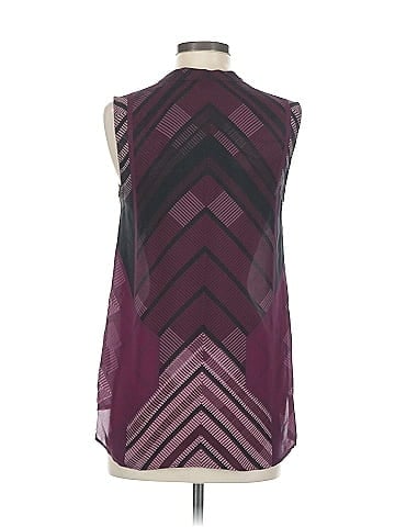 Vince. Sleeveless Silk Top (view 2)