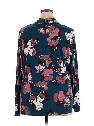 Liz Claiborne Long Sleeve Blouse (view 2)