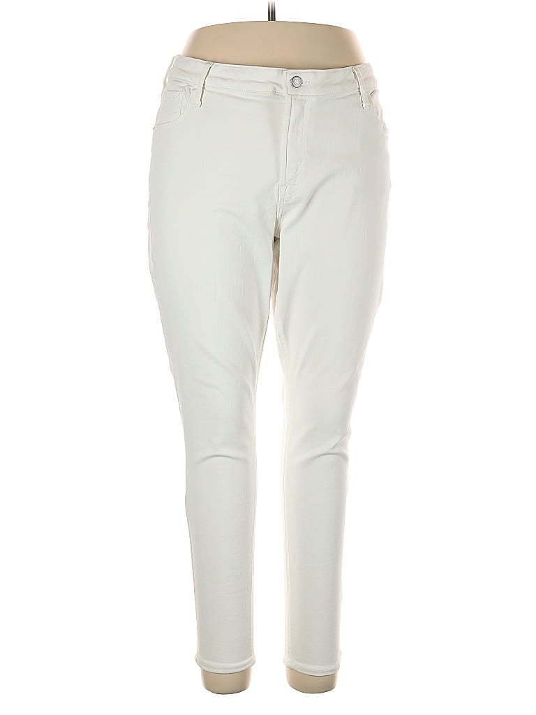 Pre-owned Old Navy Casual Pants In White