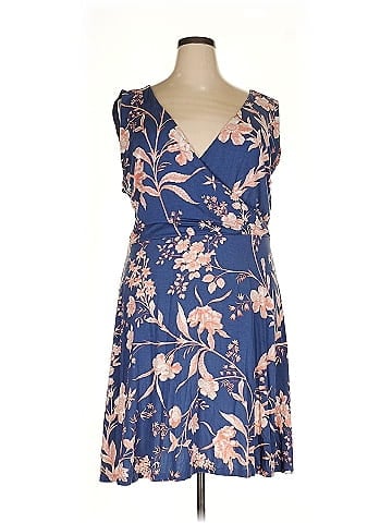 Ann Taylor LOFT Cocktail Dress (view 1)