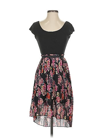 Xhilaration Cocktail Dress (view 1)