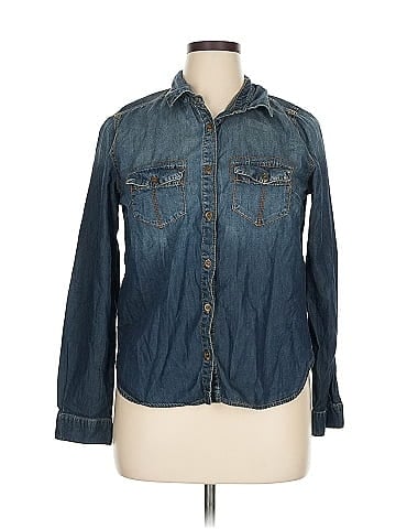 Xhilaration Long Sleeve Button-Down Shirt (view 1)