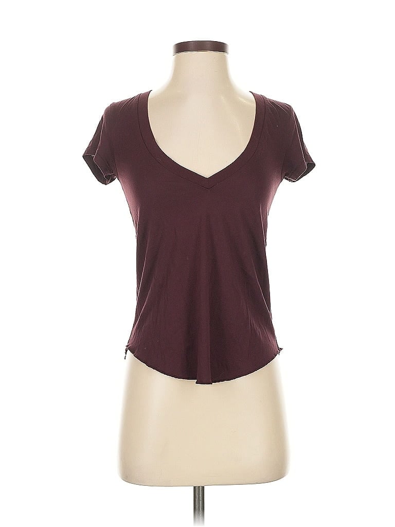 Pre-owned Wilfred Short Sleeve T-shirt In Burgundy