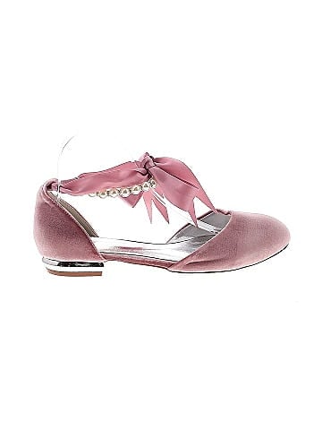 Unbranded Flats (view 1)