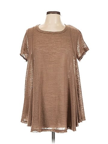 Easel Short Sleeve Top (view 1)